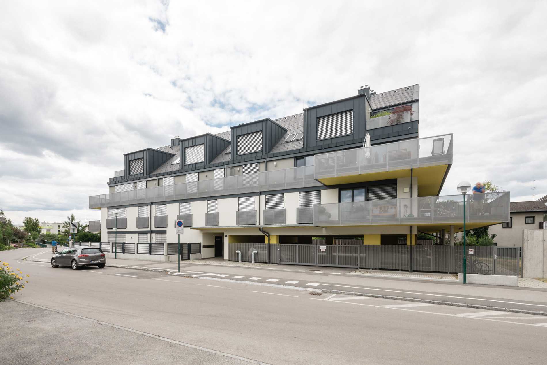 Große Geste – Fassade